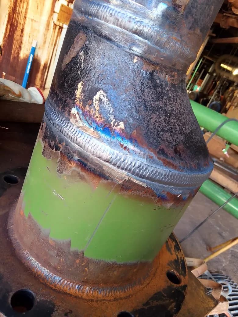 Foto de solda industrial em obra 09